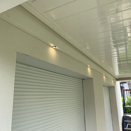 Pour passer d'agréables soirée estivales sous votre pergola, rien ne vaut un système de LED efficace et plaisant. Ambiance garantie, longue durée de vie, économique.