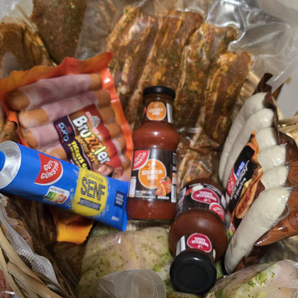 Lecker Grillpaket mit Waren vom EDEKA