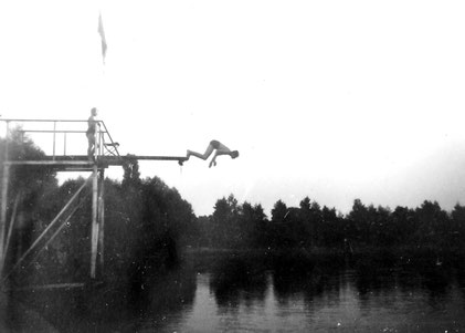 Der Sprung vom Dreimeterturm