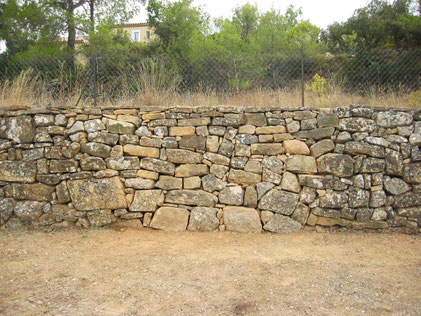 mur-pierre-seche-restauration-restanque-renovation