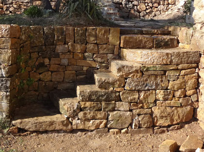 staircase-restoration-var-cotignac-dry-stone-wall-repairing