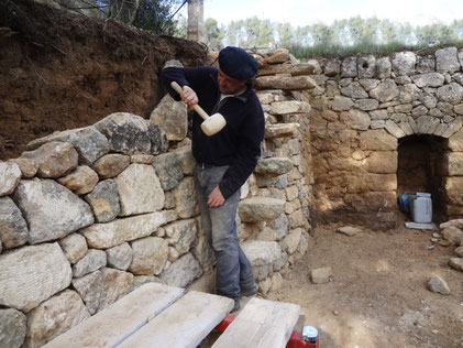 dry-stone-walling-staircase-restoration-wall