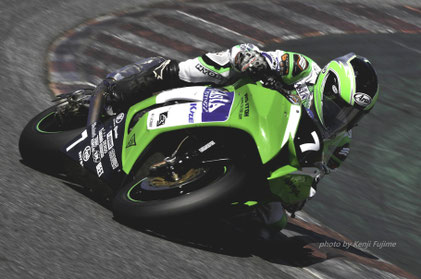 鈴鹿8耐 東村伊佐三