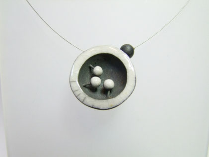 collier céramique contemporain blanc