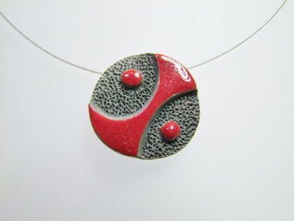 perle originale en céramique rouge et gris