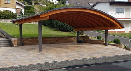 Holz-Carports von der Zimmerei und Holzbau Dokter in Wetzlar-Naunheim