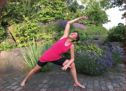 Gabriele Haage beim Yoga
