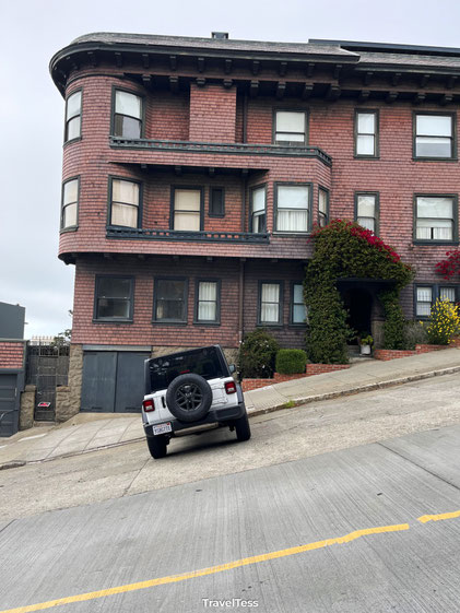 Geparkeerde auto Lombard Street