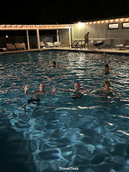 Zwembad resort Furnace Creek