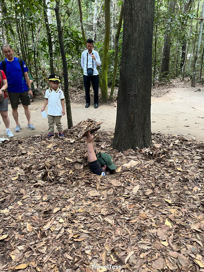 Vietcong tunnel bezoeken