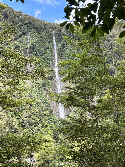  Humboldt Falls