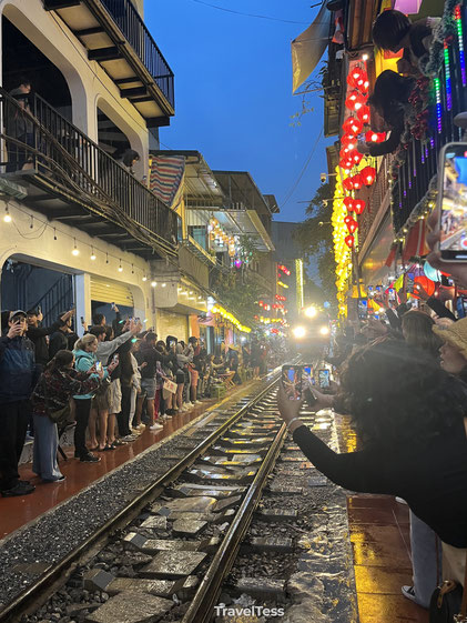 Hanoi Train Street