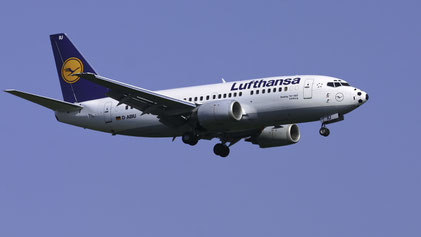 --- Boeing 737-500 --- D-ABIU --- First Flight: 1991 --- MSN: 24944 --- "Football Nose" --- Frankfurt Rhein-Main (FRA - EDDF) 2006