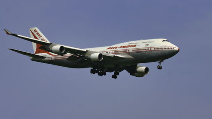 --- Boeing 747-400 --- VT-AID --- First Flight: 1990 --- MSN: 24621 --- Frankfurt Rhein-Main (FRA - EDDF) 2005