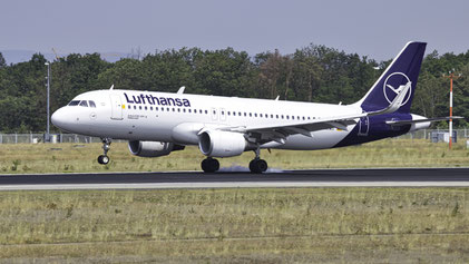 Airbus A320-200"Sharklets" -- D-AIWD -- First Flight: 2018 -- MSN: 8672  Frankfurt Rhein-Main (FRA - EDDF) 2019