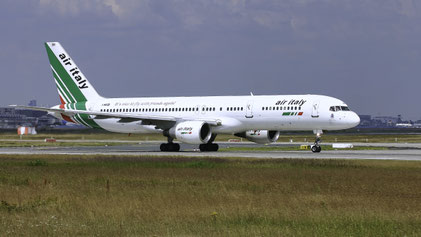 --- Boeing 757-200 --- I-AIGB --- First Flight: 1990 --- MSN: 24738 --- Frankfurt Rhein-Main (FRA - EDDF) 2005