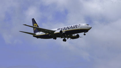 --- Boeing 737-800 --- EI-DAV --- First Flight: 2003 --- MSN: 33555 Frankfurt Hahn (HHN - EDFH) 2005
