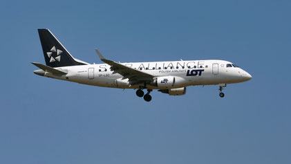 ---- Embraer ERJ-170STD ---- SP-LDC ---- First Flight: 2004 ---- MSN: 25 ---- Frankfurt Rhein-Main (FRA - EDDF) 2006