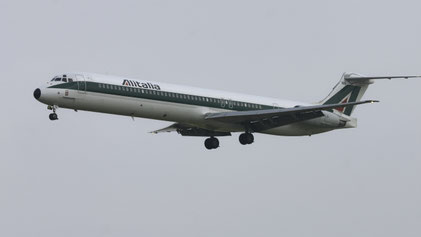 McDonnell Douglas MD-82 -- I-DANM -- First Flight: 1992 -- MSN: 53179  Brussels National (BRU - EBBR) 2005