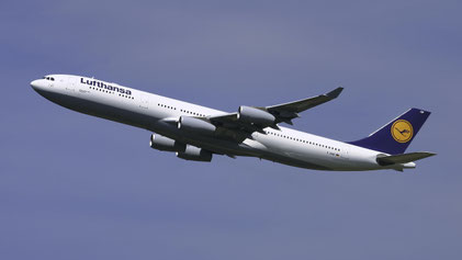 --- Airbus A340-300 --- D-AIGP --- First Flight: 1998 --- MSN: 252 --- Frankfurt Rhein-Main (FRA - EDDF) 2005