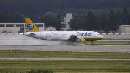 --- Airbus A320-200 --- D-AICI --- First Flight: 2000 --- MSN: 1381 --- "Condor Berlin" --- Frankfurt Rhein-Main (FRA - EDDF) 2005