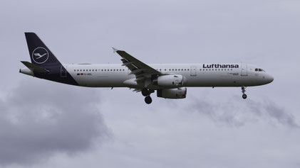--- Airbus A321-200 --- D-AIDL (*2) --- First Flight: 2011 --- MSN: 4881 --- Frankfurt Rhein-Main (FRA - EDDF) 2023