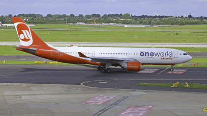 ---- Airbus A330-200 ---- D-ABXA ---- First Flight: 1999 --- MSN: 288 ---- "One World Alliance" --- Dusseldorf Rhein-Ruhr (DUS - EDDL) 2017