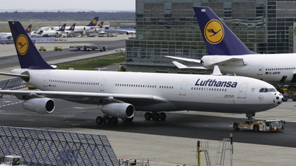 --- Airbus A340-300 --- D-AIGS --- First Flight: 1999 --- MSN: 297 --- "Football Nose" --- Frankfurt Rhein-Main (FRA - EDDF) 2005