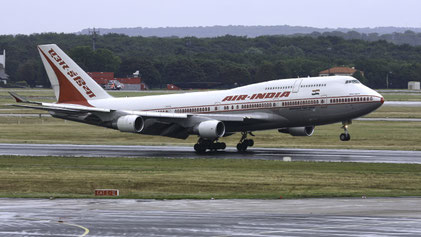 --- Boeing 747-400 --- VT-AIE --- First Flight: 1990 --- MSN: 24226 --- Frankfurt Rhein-Main (FRA - EDDF) 2005