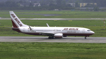 -- Boeing 737-800"Winglets" - D-ABAD - First Flight: 2001 - MSN: 30876 -- Dusseldorf Rhein-Ruhr (DUS - EDDL) 2005