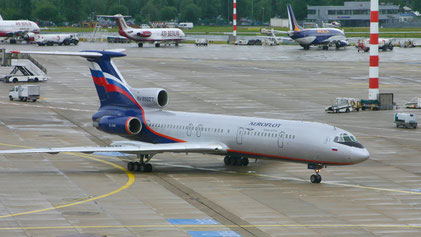 --- Tupolev TU-154M --- RA-85627 --- First Flight: ???? --- MSN: 87A756 --- Dusseldorf Rhein-Ruhr (DUS - EDDL) 2007