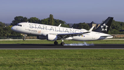 - Airbus A320-200"Sharklets" - OO-SNP - First Flight: 2013 - MSN: 5635 "Star Alliance" - Brussels National (BRU - EBBR) 2023