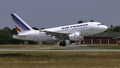--- Airbus A318-100 --- F-GUGA --- First Flight: 2003 --- MSN: 2035 --- Frankfurt Rhein-Main (FRA - EDDF) 2005