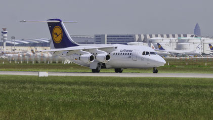 --- BAe Avro RJ85 --- D-AVRN --- First Flight: 1996 --- MSN: 2293 --- Frankfurt Rhein-Main (FRA - EDDF) 2005