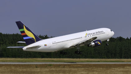 --- Boeing 767-200ER --- E3-AAQ --- First Flight: 1985 --- MSN: 23309 --- Frankfurt Rhein-Main (FRA - EDDF) 2005