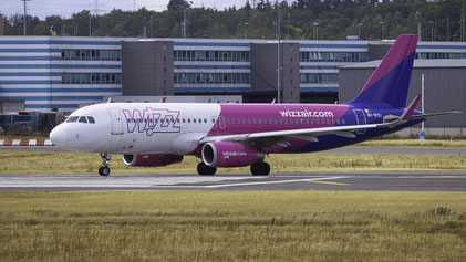 Airbus A320-200"Sharklets" -- 9H-WZU  -- First Flight: 2013 -- MSN: 5608  "Opb Wizz Air Malta" --- Luxembourg Findel (LUX - ELLX) 2023