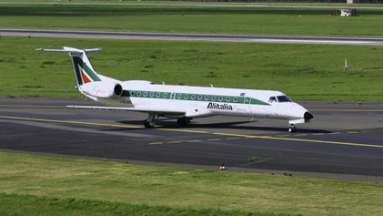 ----- Embraer ERJ-145LR ----- First Flight: 2000 ----- MSN: 299 ----- Dusseldorf Rhein-Ruhr (DUS - EDDL) 2004