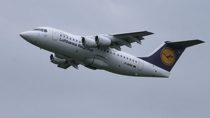 --- BAe Avro RJ85 --- D-AVRK --- First Flight: 1996 --- MSN: 2278 --- Brussels National (BRU - EBBR) 2008