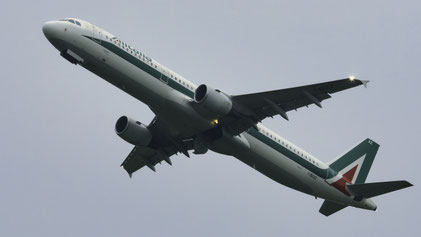 ---- Airbus A321-100 ---- EI-IXZ ---- First Flight: 1998 ---- MSN: 848 ---- Brussels National (BRU - EBBR) 2008