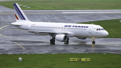 --- Airbus A320-200 --- F-GFKP --- First Flight: 1990 --- MSN: 133 --- Dusseldorf Rhein-Ruhr (DUS - EDDL) 2005