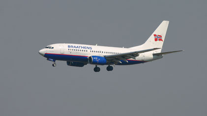 --- Boeing 737-700 --- LN-TUM --- First Flight: 2002 --- MSN: 29098 --- Frankfurt Rhein-Main (FRA - EDDF) 2007