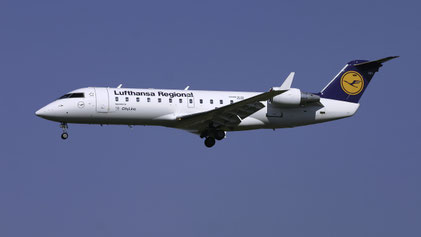 -- Bombardier CRJ-200LR --- D-ACHH --- First Flight: 2000 -- MSN: 7449 --- Brussels National (BRU - EBBR) 2005