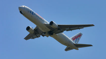 --- Boeing 767-300ER --- EC-HPU --- First Flight: 2001 --- MSN: 30048 --- Tenerife Norte - Los Rodeos (TFN - GCXO) 2006