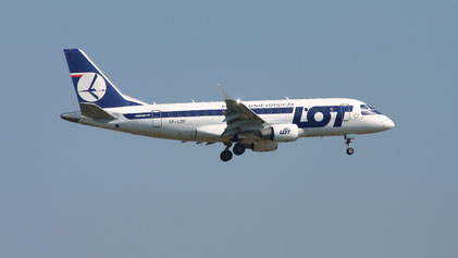 ---- Embraer ERJ-170LR ---- SP-LDF ---- First Flight: 2004 ---- MSN: 35 ---- Frankfurt Rhein-Main (FRA - EDDF) 2006