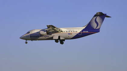 ---- BAe Avro RJ85 ---- OO-DJQ (*1) ---- First Flight: 1996 ---- MSN: 2289 ---- Brussels National (BRU - EBBR) 2005