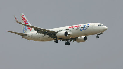 - Boeing 737-800"Winglets" - EC-III - First Flight: 2002 - MSN: 30284 - Tenerife Sur / Reina Sofia (TFS - GCTS) 2006