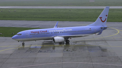 -- Boeing 737-800"Winglets" - D-AHFX - First Flight: 2001 - MSN: 30416 -- Dusseldorf Rhein-Ruhr (DUS - EDDL) 2005