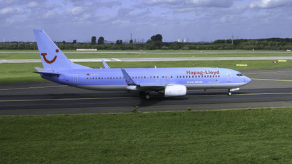 -- Boeing 737-800"Winglets" - D-ATUI - First Flight: 2003 - MSN: 30287 -- Dusseldorf Rhein-Ruhr (DUS - EDDL) 2004