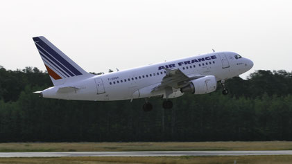 --- Airbus A318-100 --- F-GUGH --- First Flight: 2004 --- MSN: 2344 --- Frankfurt Rhein-Main (FRA - EDDF) 2005