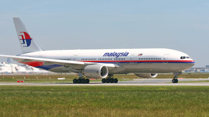 --- Boeing 777-200ER --- 9M-MRI --- First Flight: 2004 --- MSN: 28421 --- Frankfurt Rhein-Main (FRA - EDDF) 2005